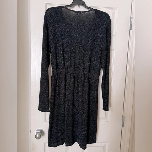 White Birch Crossover Wrap Dress - 3X - Picture 5 of 6